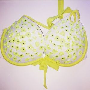 Victoria’s Secret 💎-Studded Bikini Top! Size:36D